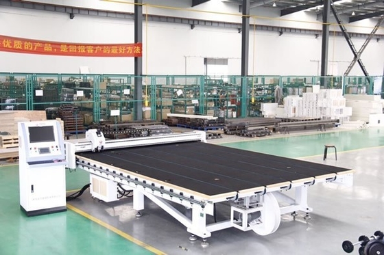China Hochgeschwindigkeitsspiegel-Glasschneiden-Ausrüstung. Volle automatische Glasschneiden-Maschine fournisseur
