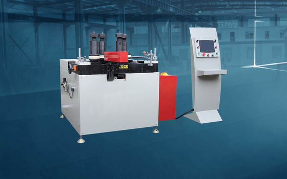 China Insustrial CNC-Profilbiegen-Maschine für die Aluminiumfenster-Türrahmen-Verarbeitung fournisseur
