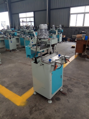 Aluminiumfenster-Maschine der hohen Leistung dauerhafte Aluminiumfräsmaschine Cnc fournisseur